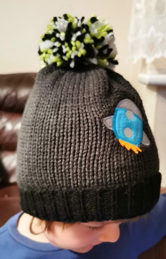 Children's Kid's Knitted Knit Lined Winter Bobble Hat Rocket
