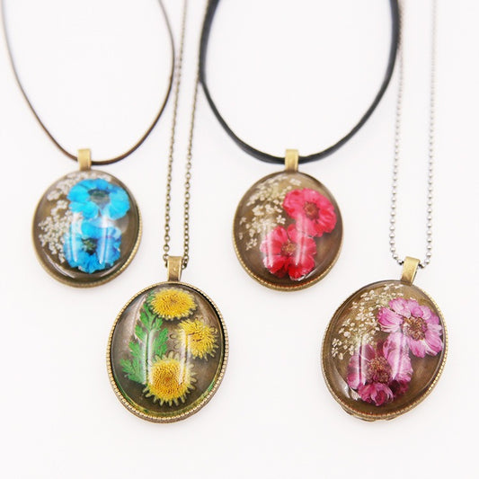 Real Flower Resin Ellipse Pendant Necklace Bronze Tone