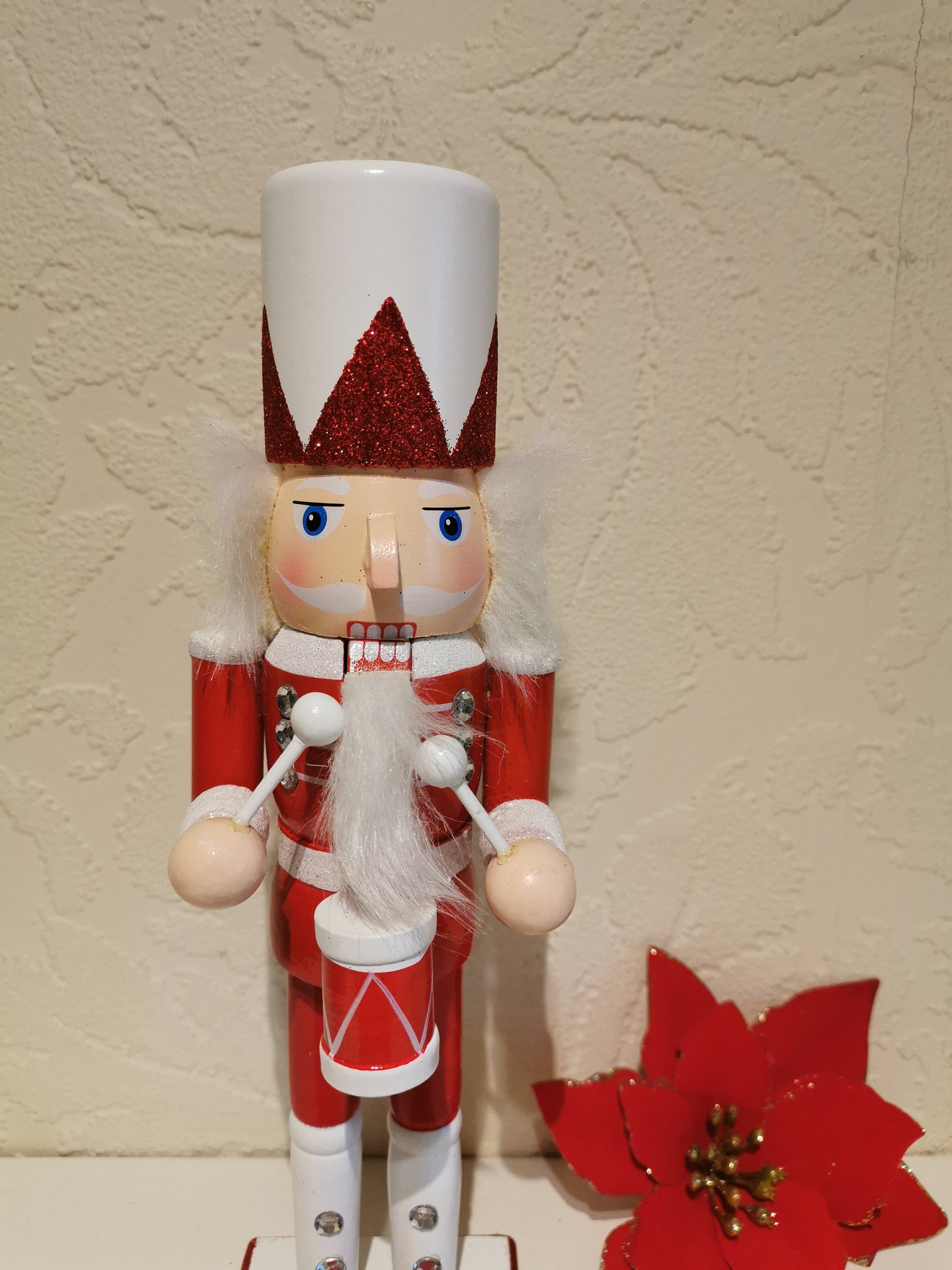 Quality Traditional Wooden Soldier Nutcracker Christmas Home Decoration - Gift Ornament 28 cm Red Green Active